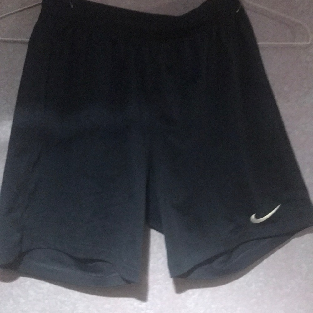 Black nike shorts